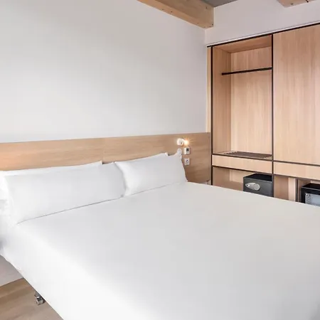 Hotell B&B Hotel Guimaraes 3*