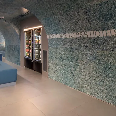 B&B Hotel Guimaraes 酒店