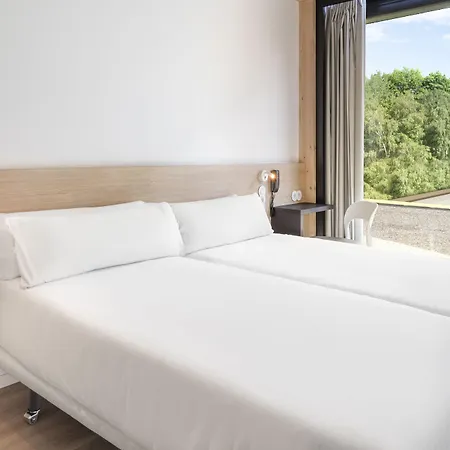 Hotel B&B HOTEL Guimarães 3*