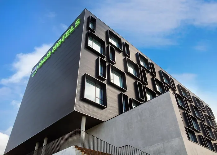 B&B Hotel Guimaraes Hotel